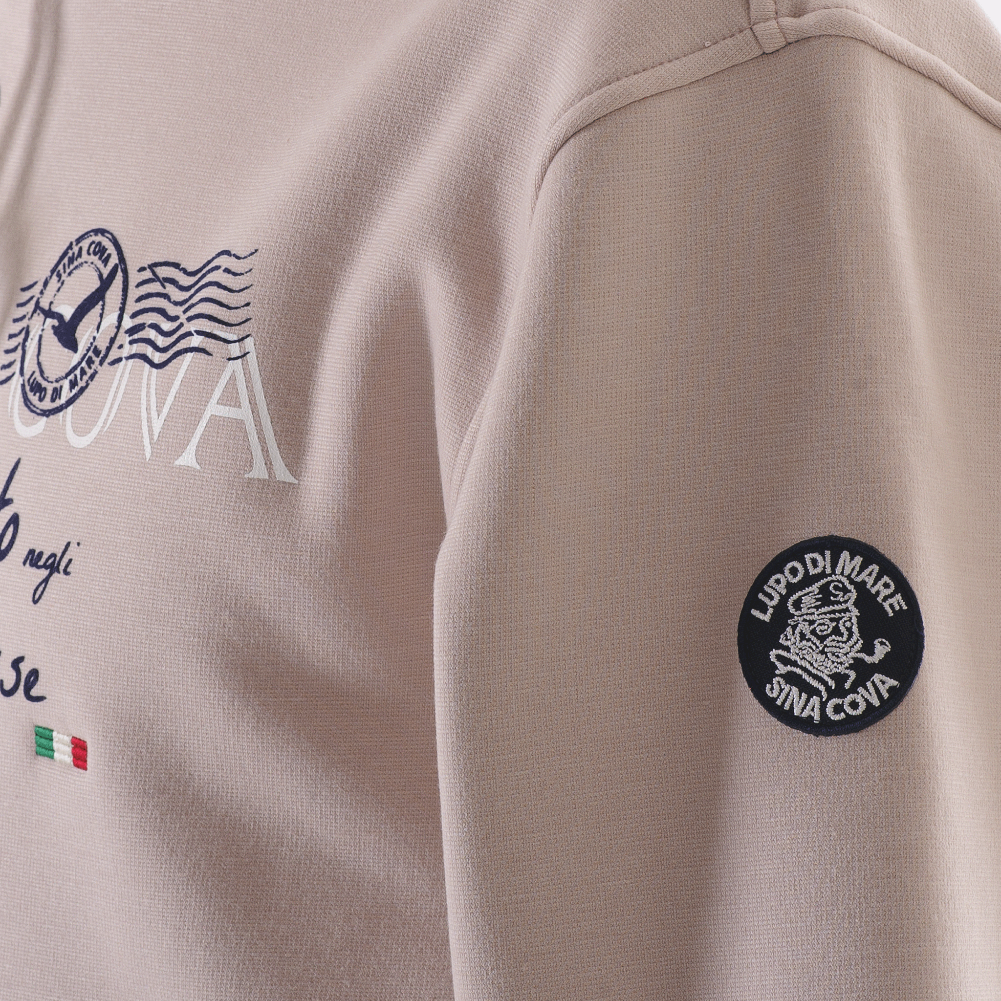 【公式】シナコバ (SINA COVA) ハイネックプルオーバー 23210080 ピンクの肩部分