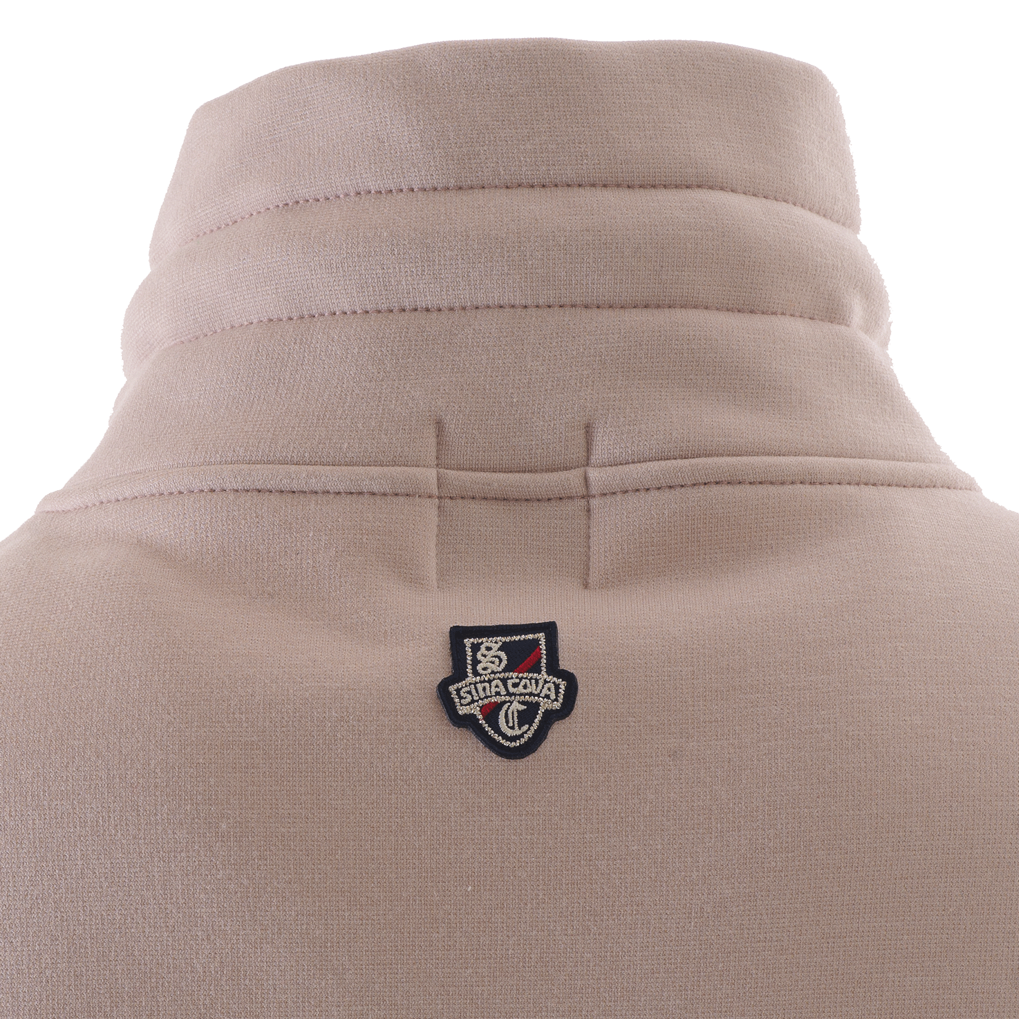 【公式】シナコバ (SINA COVA) ハイネックプルオーバー 23210080 ピンクの首元背面