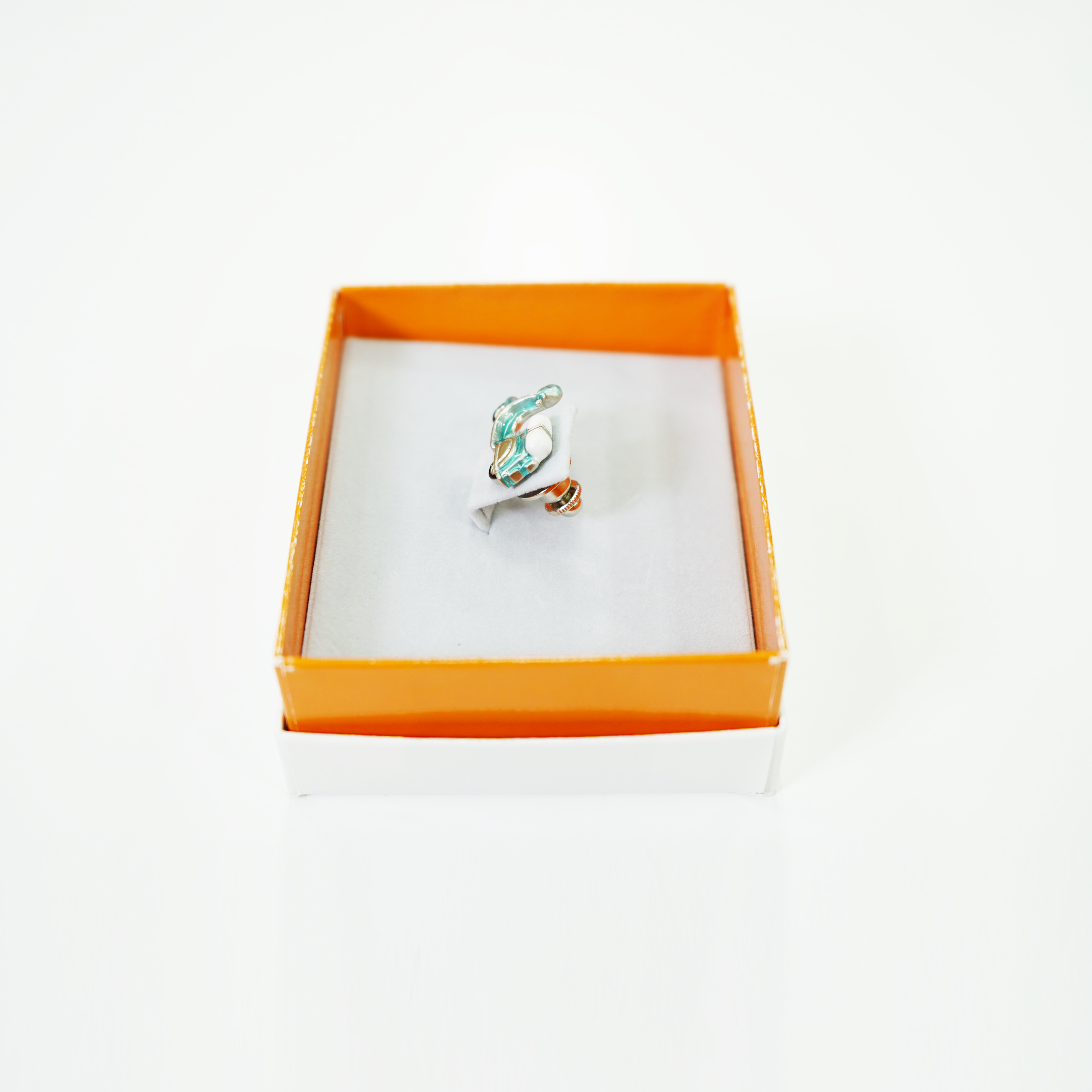 ラペルピン スクーター 57001120