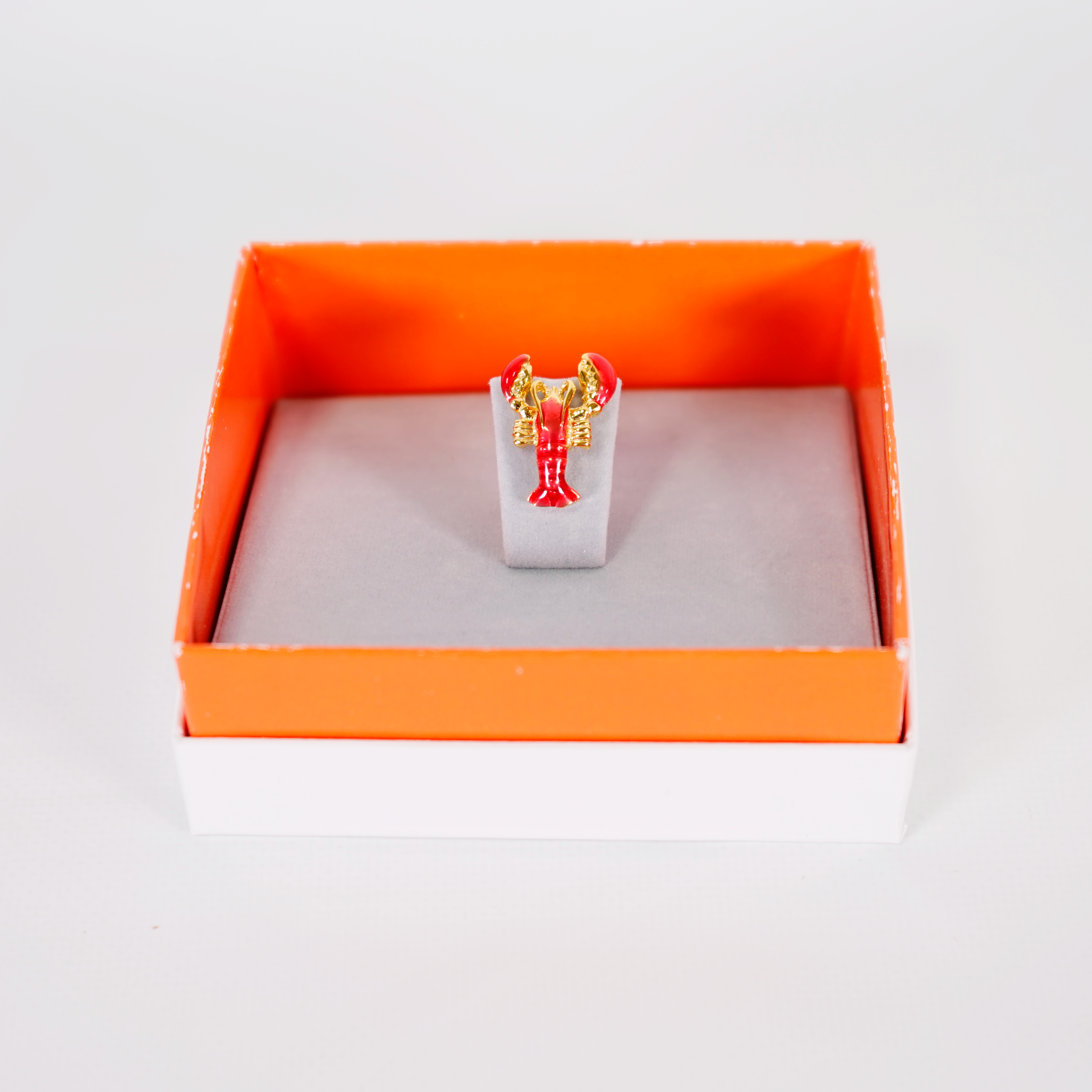 ラペルピン ゴールドロブスター 57001170