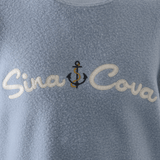 【公式】シナコバ （SINA COVA） クルーネックプルオーバー ユニセックス（男女兼用） 23210060 ブルーのししゅうｂ刺繡部分