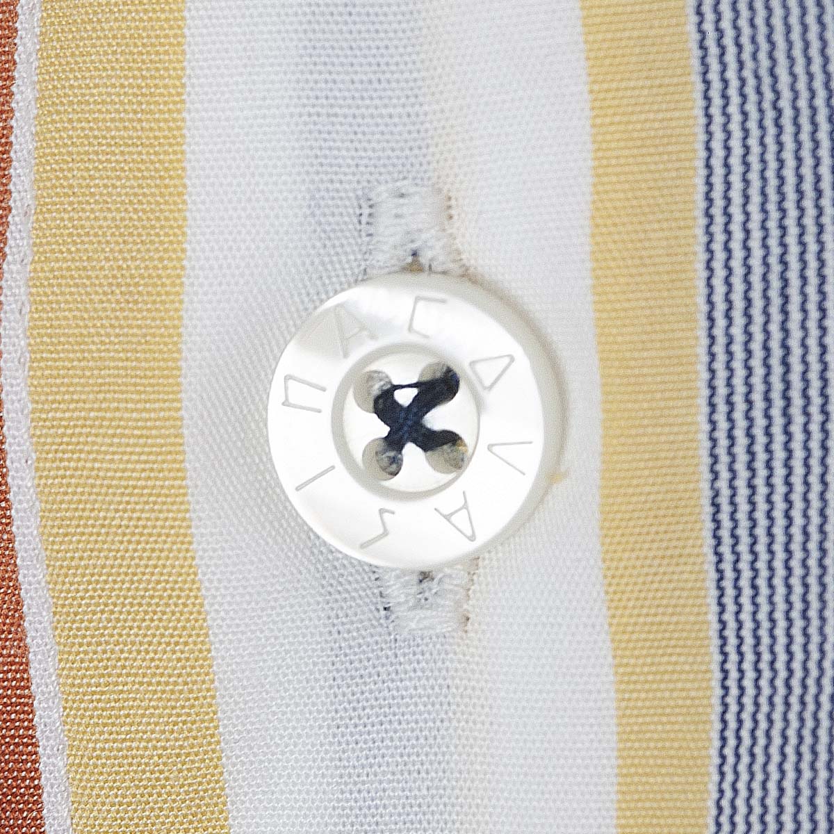 Long sleeve button down shirt 21124028